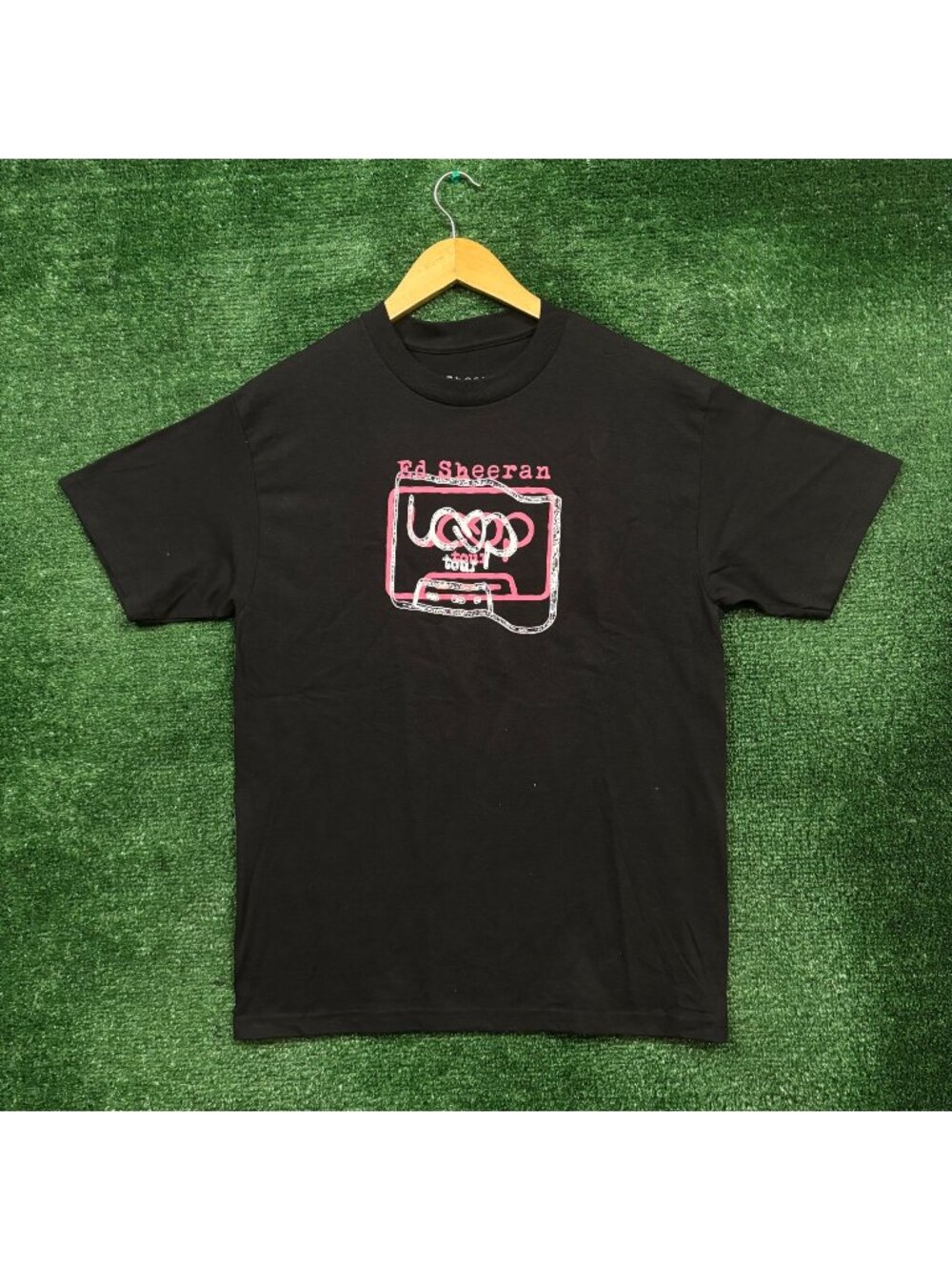Ed Sheeran Cassette Loop Tour Show Dates T-Shirt Size Medium